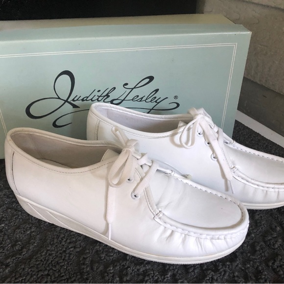 Vintage New Judith Lesley white Leather Nurse Shoes - Picture 2 of 6